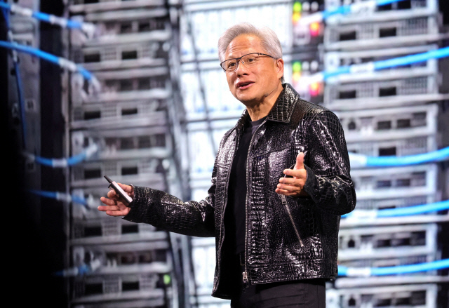  Ȳ  CEO, ڻ 196ġ ŵ"5 Ű  "